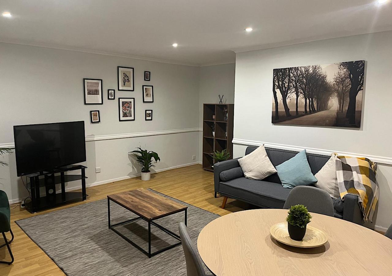 Lovely 2 Bedroom Apartment With Parking Space Λονδίνο Εξωτερικό φωτογραφία